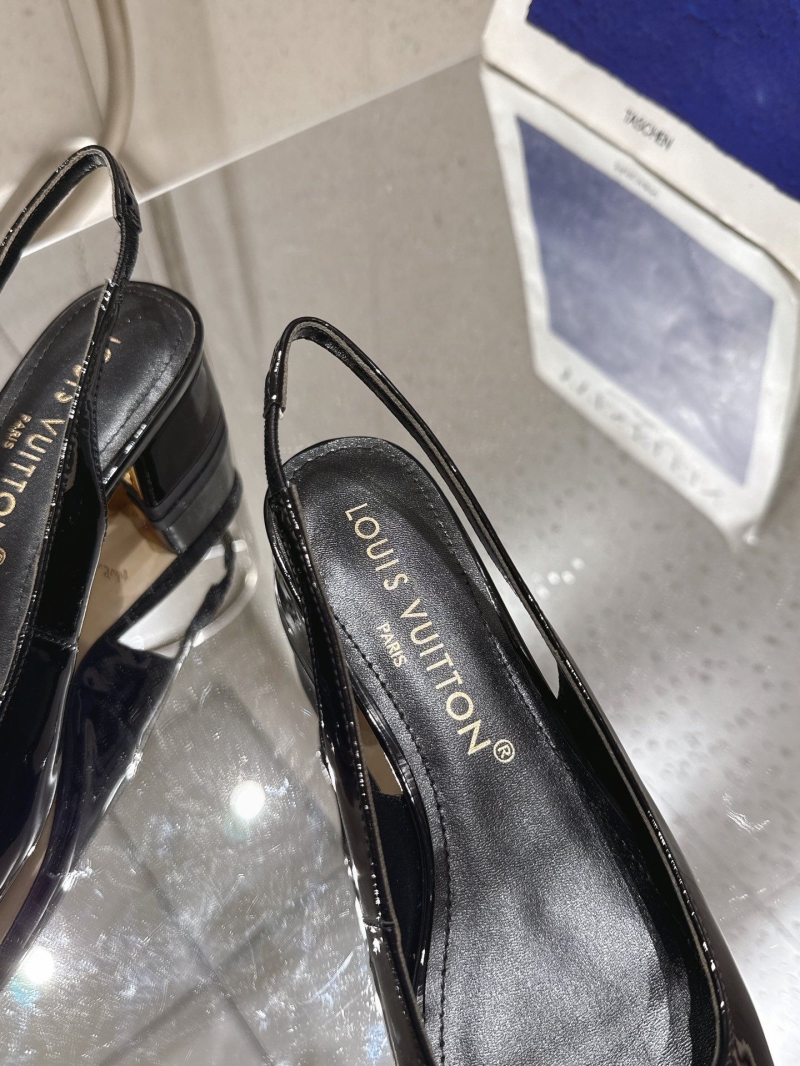 l0vis Vvtt0n heeled shoes